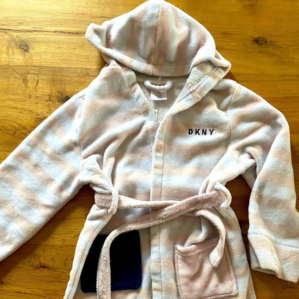 Dressing gown for girl size 10